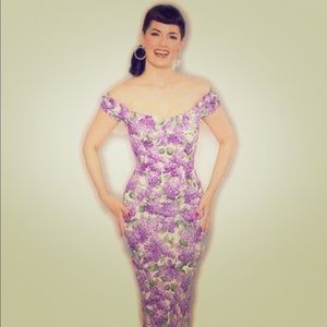 NWOT Bernie Dexter Scarlett Wiggle Dress Lilac